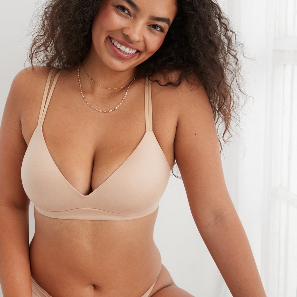 AE Sunnie wireless push up bra